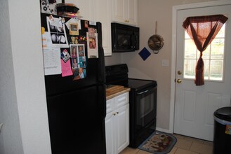 21463 Mallory Ave in Port Charlotte, FL - Foto de edificio - Building Photo