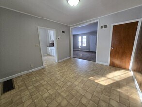 209 Maple St in Crookston, MN - Building Photo - Building Photo