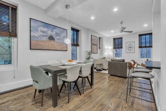 30-34-34 E Concord St in Boston, MA - Building Photo - Building Photo