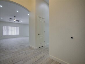 8658 E Louhelen Way in Tucson, AZ - Building Photo - Building Photo