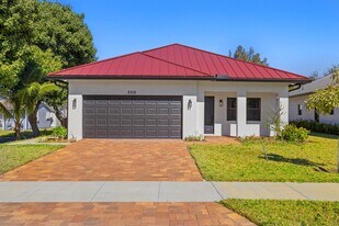 2315 Zeder Ave in Delray Beach, FL - Building Photo