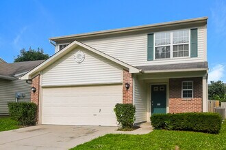 1247 Country Ridge Ln in Indianapolis, IN - Building Photo - Building Photo