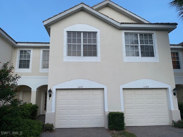 property at 1070 Albany Ct