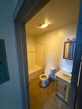 279 N Main St, Unit 7 in Winchester, CT - Building Photo - Building Photo