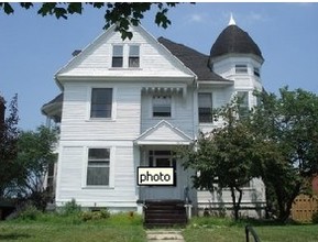 408 W Bancroft St in Toledo, OH - Foto de edificio - Building Photo