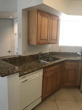 1900 Brittany Dr-Unit -12 in Melbourne, FL - Building Photo - Building Photo