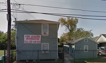 3124-3126 Webster St in Houston, TX - Building Photo