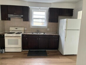 702 Helmholz Ave in Waukegan, IL - Building Photo - Building Photo