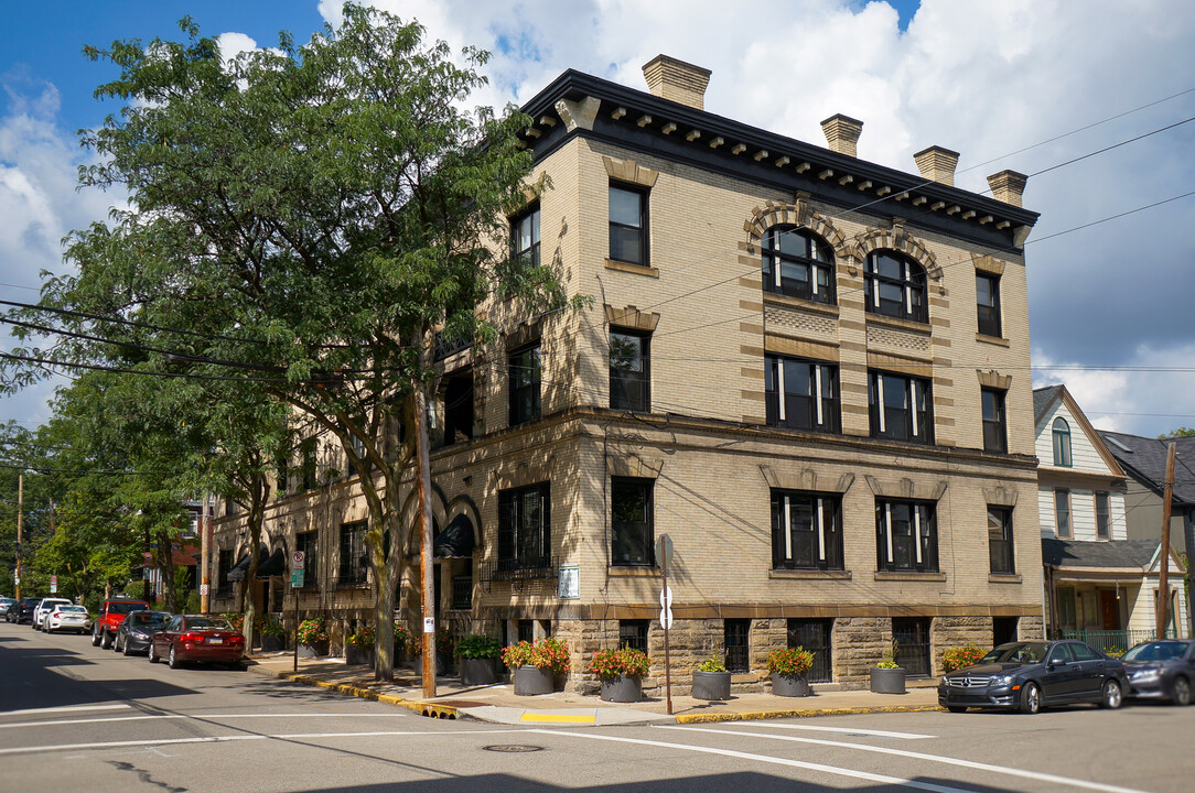 Lionhead in Pittsburgh, PA - Building Photo