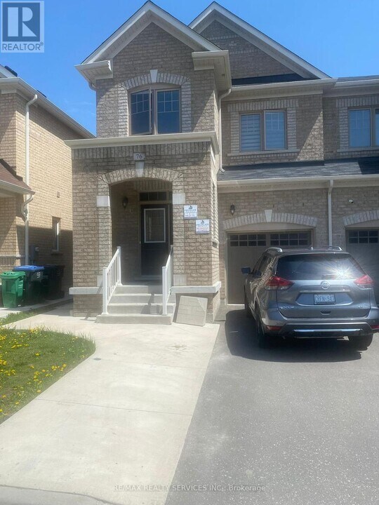 76 Boathouse Rd in Brampton, ON - Building Photo