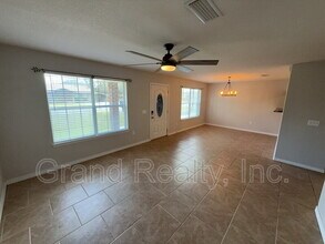 4221 Jernigan Rd in Milton, FL - Building Photo - Building Photo