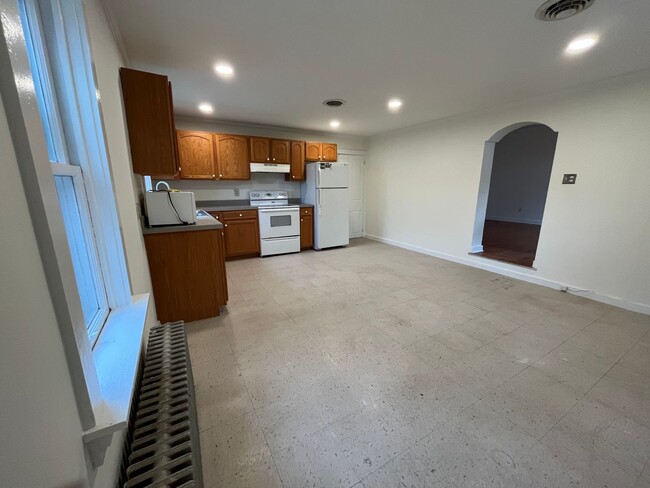 316 S Broad St-Unit -Apt 3 (Rear) in Lititz, PA - Building Photo - Building Photo