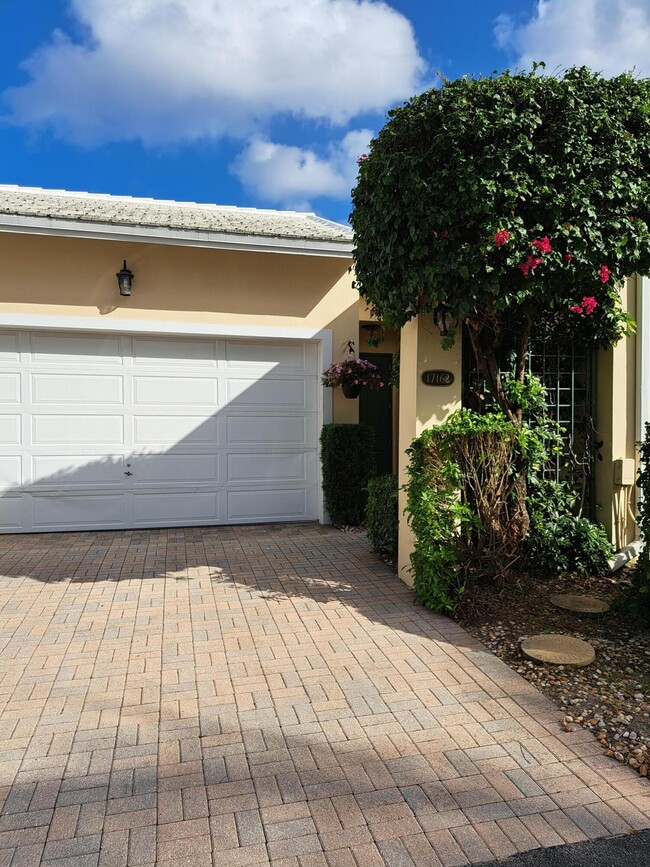 17162 Bermuda Village Dr in Boca Raton, FL - Building Photo - Building Photo