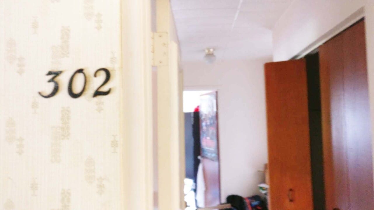 3044 Sandwich St. in Windsor, ON - Building Photo