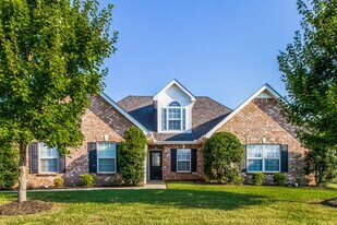 406 Indian Park Dr in Murfreesboro, TN - Building Photo