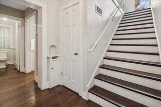 526 Orchard Ln in Winnetka, IL - Building Photo - Building Photo