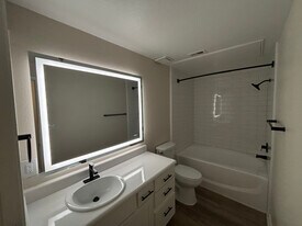 250 S Stagecoach Trail in San Marcos, TX - Building Photo