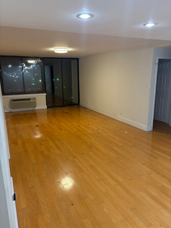 15218 Union Tpke, Unit 3R in Flushing, NY - Building Photo - Building Photo