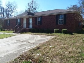 429 Ellis Ave in Orangeburg, SC - Building Photo