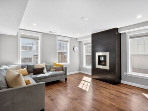 409 Norfolk St in Cambridge, MA - Building Photo - Building Photo