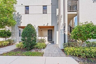 10419 NW 82nd St in Doral, FL - Building Photo - Building Photo