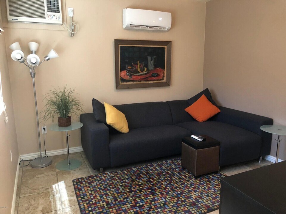 322 E Mariposa St, Unit Guest House in Phoenix, AZ - Building Photo