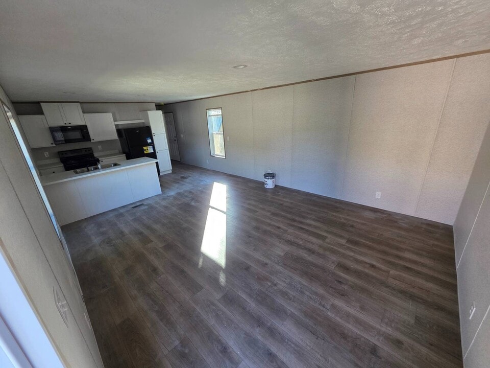 304 Landrey Dr in Vincennes, IN - Building Photo