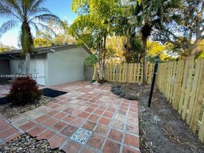 11423 SW 110th Ln in Miami, FL - Building Photo - Building Photo