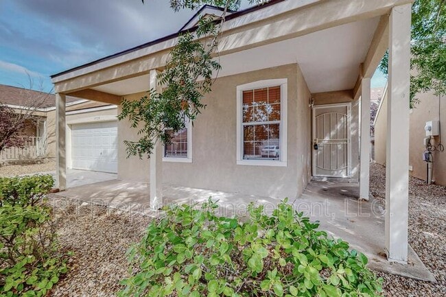 10728 Hatch Dr NW in Albuquerque, NM - Building Photo - Building Photo