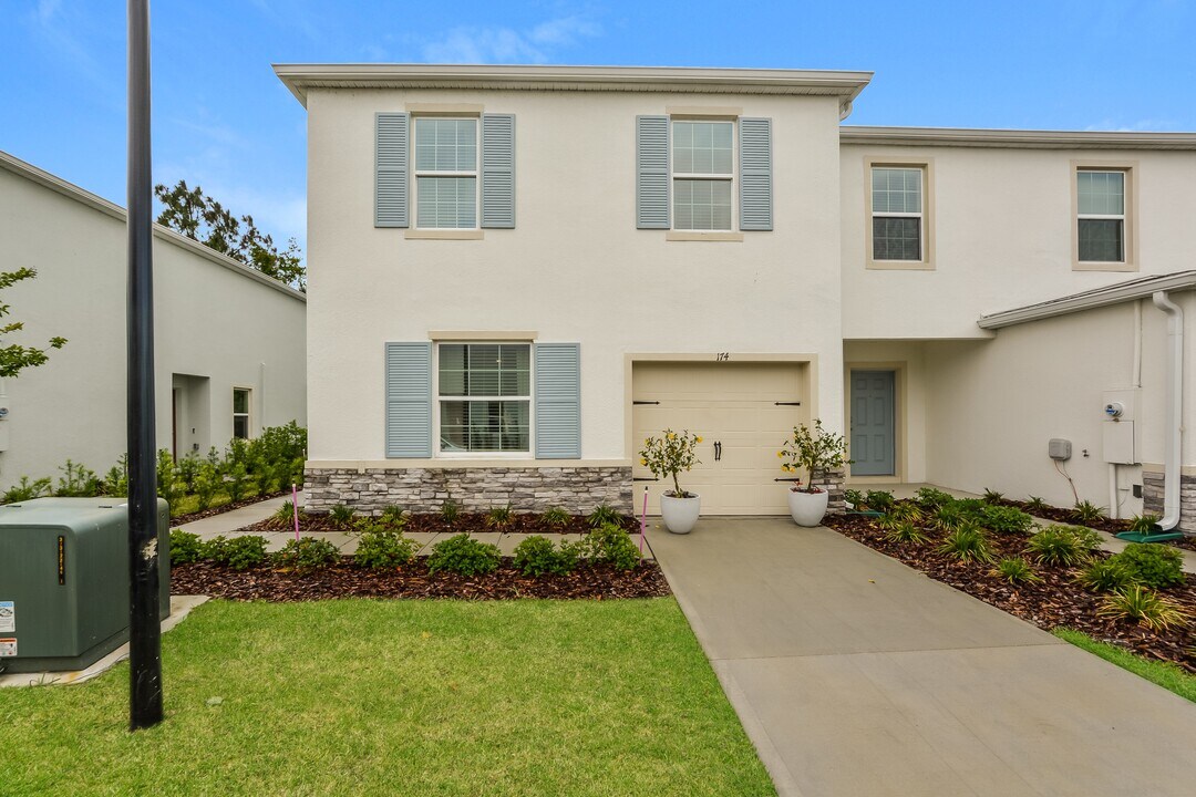 150 Ormond Grande Blvd in Ormond Beach, FL - Building Photo
