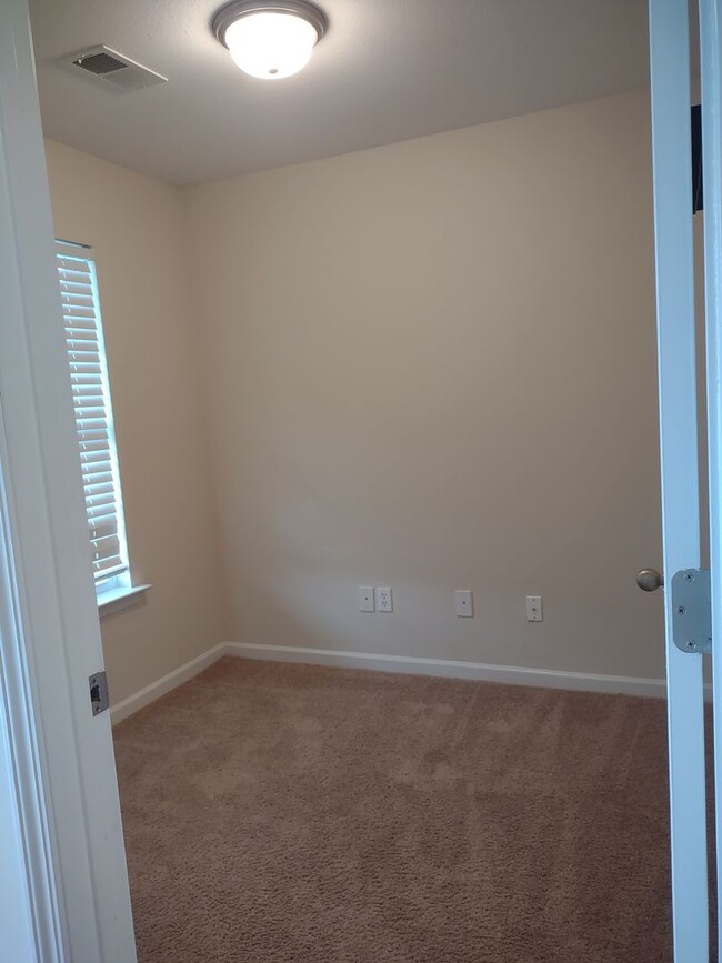 201 Rabon Springs Rd in Columbia, SC - Building Photo - Building Photo