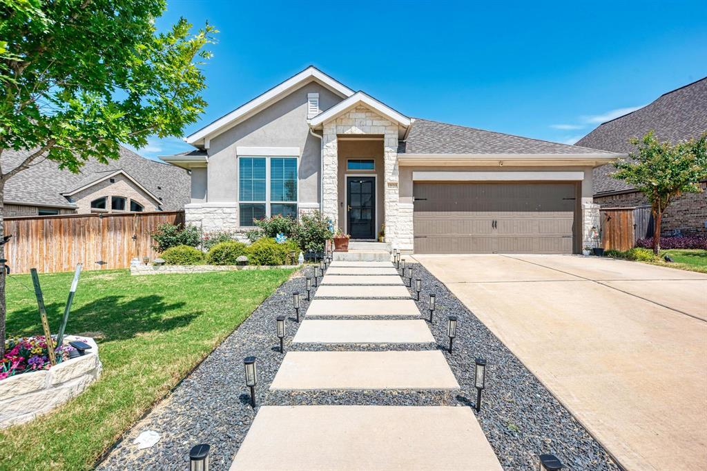 12120 Mossygate Trl in Manor, TX - Building Photo