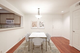 Charming Unit Available For Lease!! in Los Angeles, CA - Foto de edificio - Interior Photo