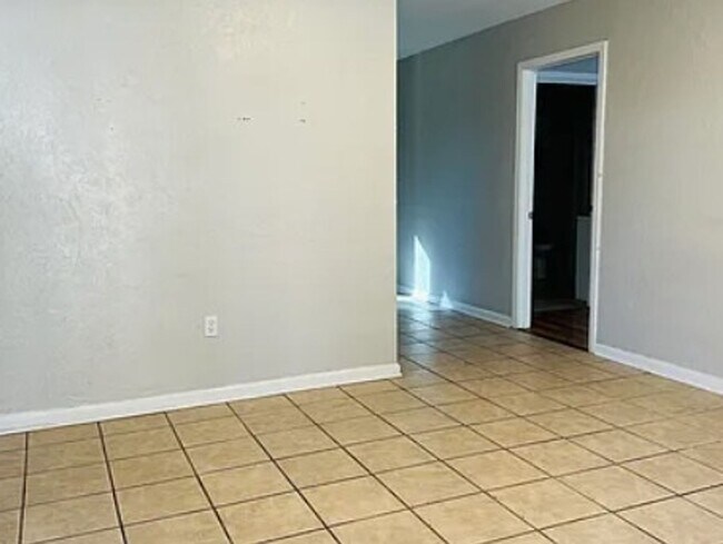 13358 Meadowlane Dr in Baton Rouge, LA - Building Photo - Building Photo