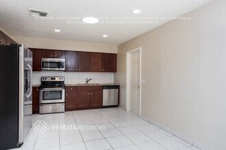 1370 Kirk Rd in West Palm Beach, FL - Building Photo - Building Photo