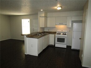 4910 Pepper Ln in Austin, TX - Building Photo - Building Photo