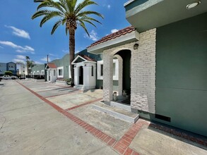 North Kingsley Apartments in Los Angeles, CA - Foto de edificio - Building Photo