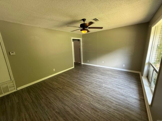 24 S Wakefield Dr in Little Rock, AR - Building Photo - Building Photo