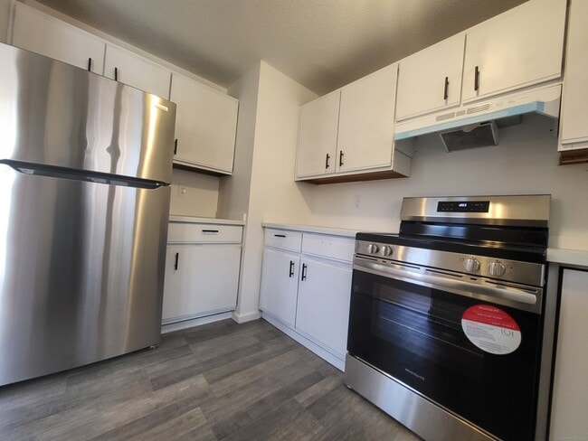 1730 Farmington Ave in Farmington, CT - Building Photo - Building Photo