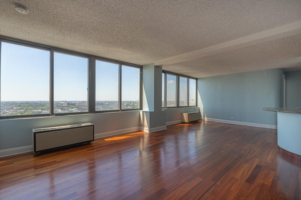 2754 N Hampden Ct in Chicago, IL - Building Photo