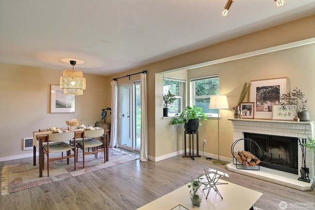 3715 S 182nd St, Unit B-108 in Seatac, WA - Building Photo - Building Photo