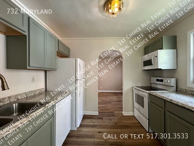 732 Maryland Ave in Lansing, MI - Building Photo - Building Photo