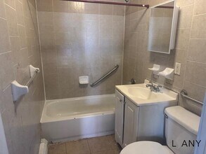 502 E 184th St in Bronx, NY - Building Photo - Building Photo