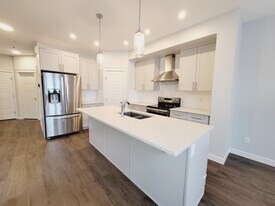 2638 Donaghey Cres SW in Edmonton, AB - Building Photo