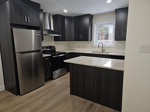 425 Partington Av in Windsor, ON - Building Photo - Building Photo