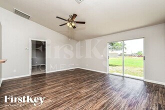 801 NE 6th Ave in Cape Coral, FL - Building Photo - Building Photo
