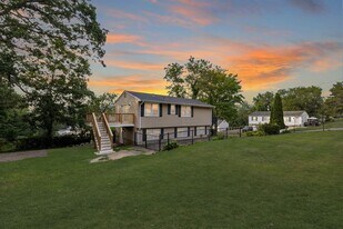 16 Miami St in East Haven, CT - Building Photo