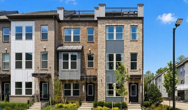 property at 3738 District Dr