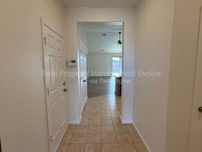 36812 Yellowstone Dr in San Tan Valley, AZ - Building Photo - Building Photo