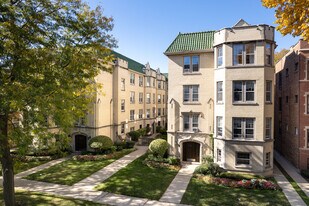 Michigan Court in Evanston, IL - Building Photo